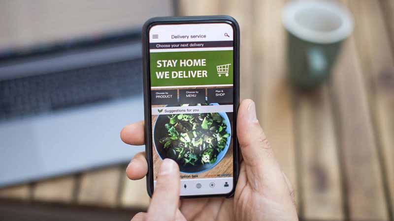 A person ordering food through a smartphone app.